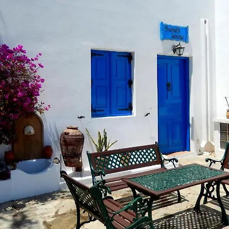 منزل ريفي Irene's House *